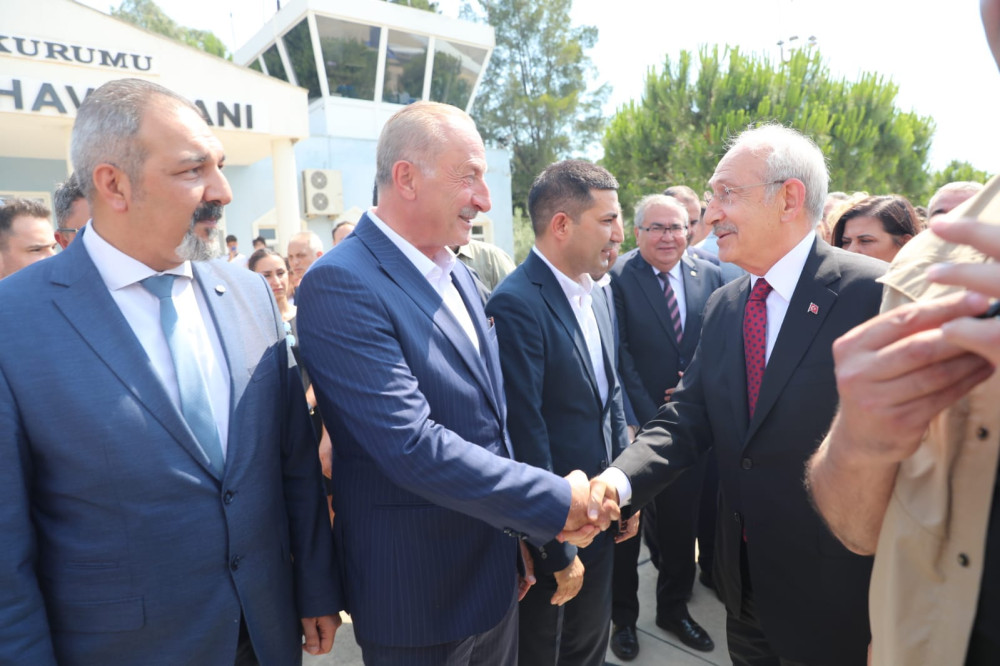 Baskan Atabay CHP Genel  Başkanı Kılıçdaroğlu’nu karşıladı