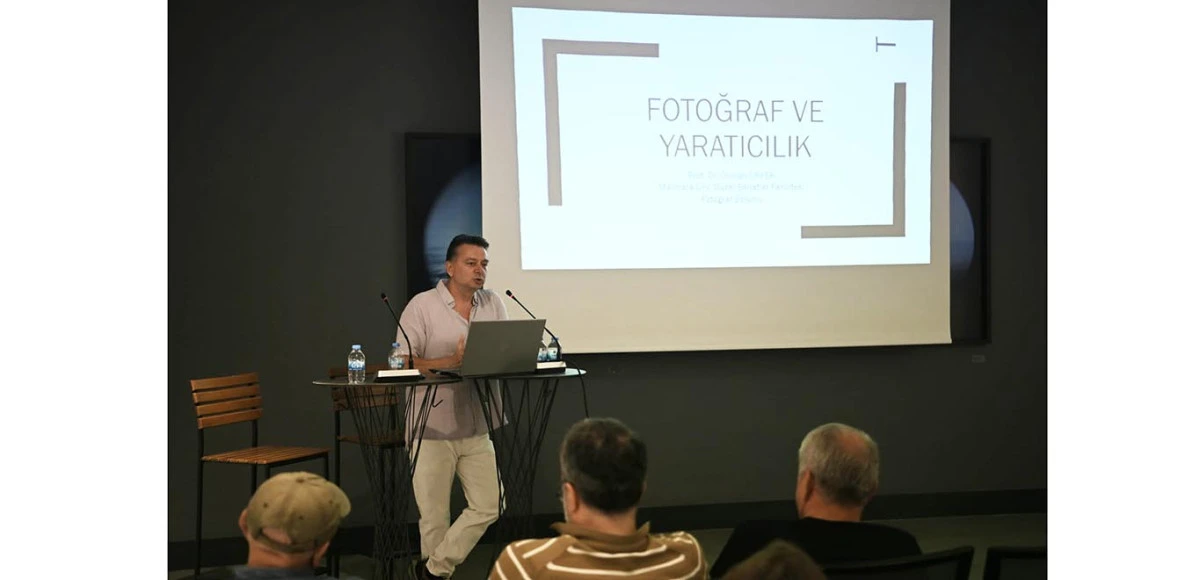 ADA MODERN&rsquo;DE FOTOĞRAF SANATI FARKLI Y&Ouml;NLERİYLE MERCEK ALTINA ALINDI