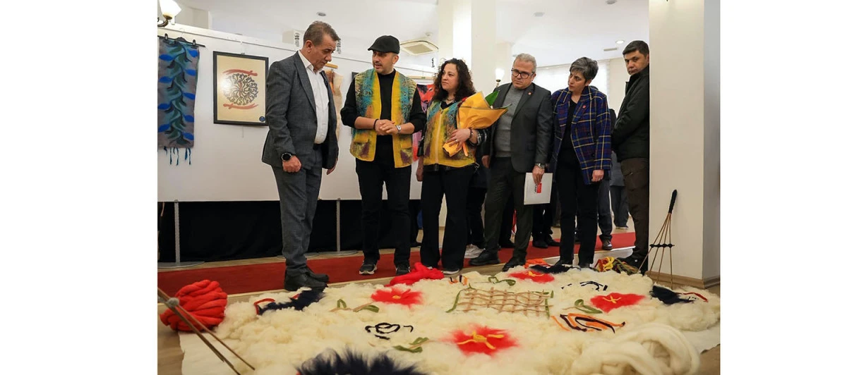  &ldquo;AŞK BİR DİRENİŞTİR&rdquo; KE&Ccedil;E SERGİSİ EFELER&rsquo;DE SANATSEVERLERLE BULUŞTU