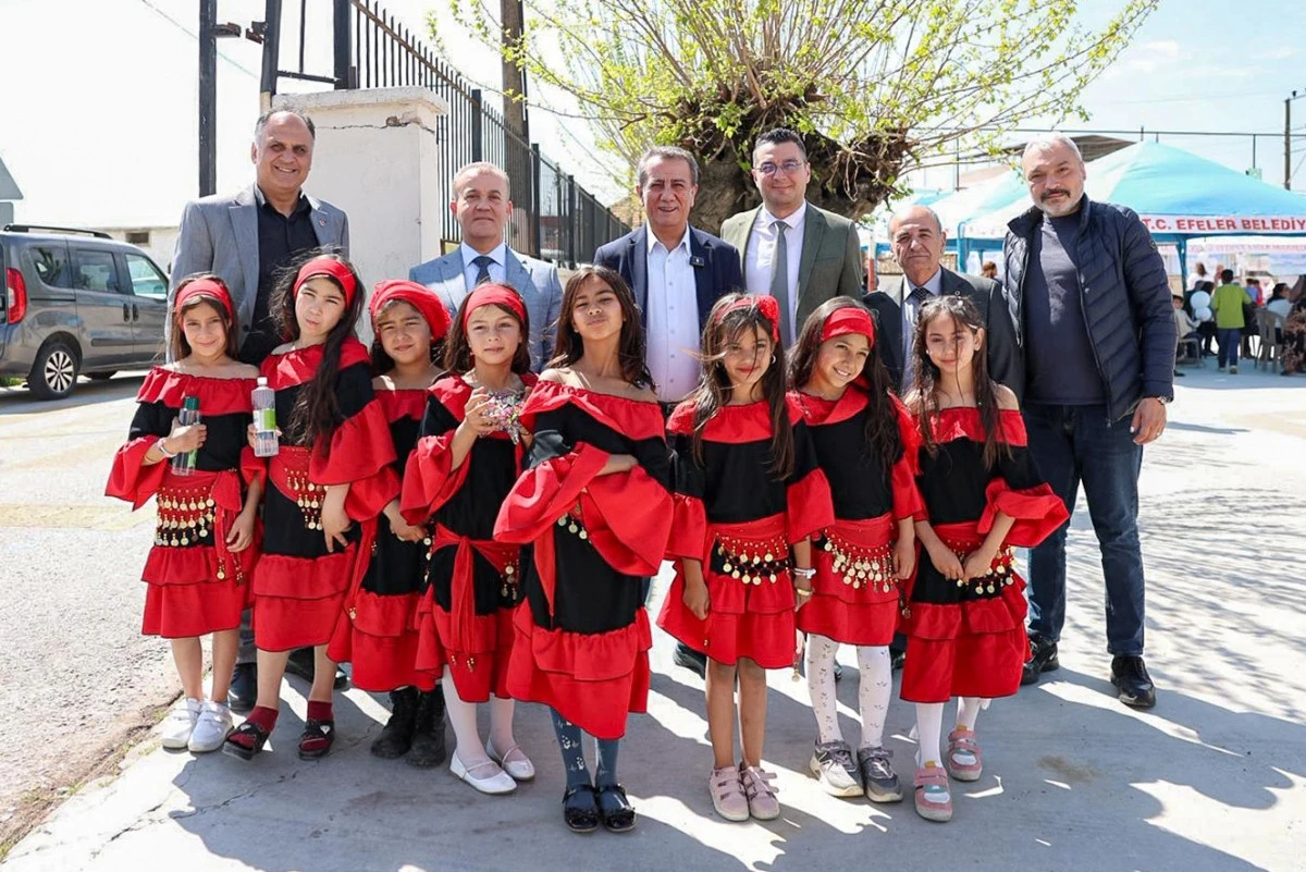 BAŞKAN ANIL YETİŞKİN D&Uuml;NYA ROMANLAR G&Uuml;N&Uuml; ETKİNLİĞİNE KATILDI