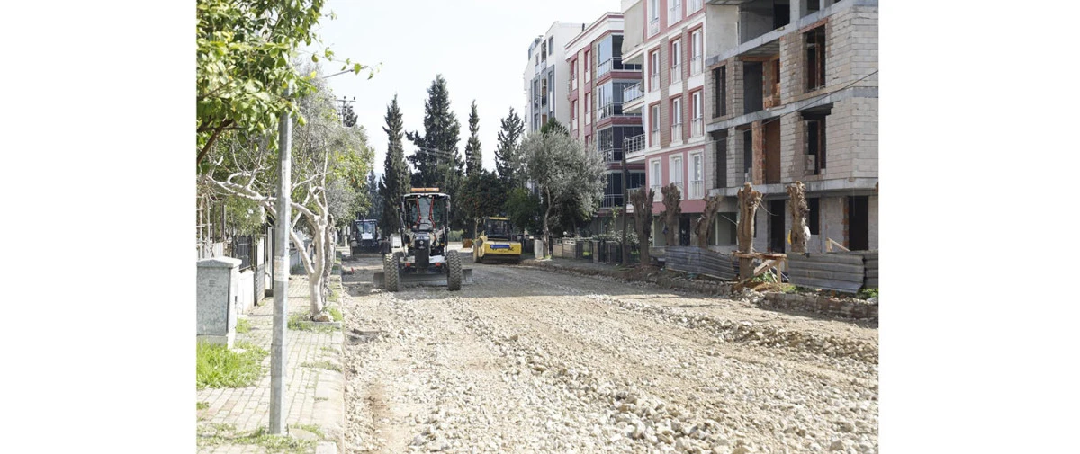 BAŞKAN &Ccedil;ER&Ccedil;İOĞLU AYDIN&rsquo;IN T&Uuml;M İL&Ccedil;ELERİNDE  YOL YAPIM VE YENİLEME &Ccedil;ALIŞMALARINI S&Uuml;RD&Uuml;R&Uuml;YOR