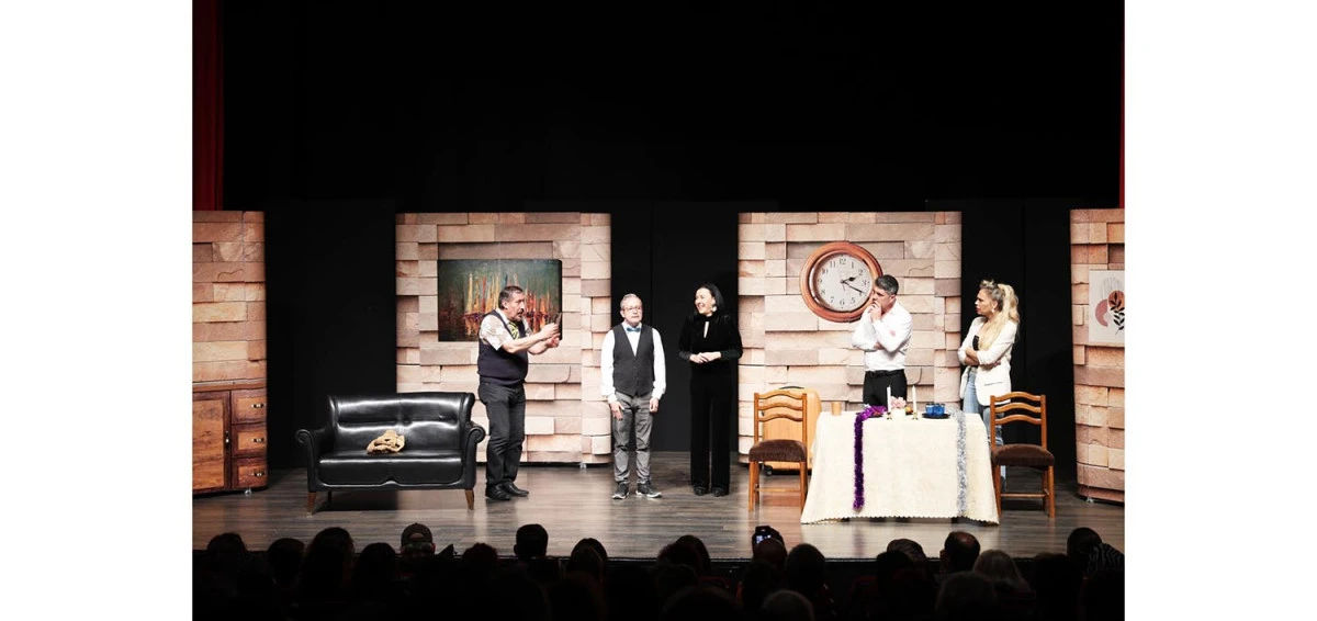 BAŞKAN &Ccedil;ER&Ccedil;İOĞLU AYDINLILARI K&Uuml;LT&Uuml;R VE SANAT ETKİNLİKLERİYLE BULUŞTURMAYI S&Uuml;RD&Uuml;R&Uuml;YOR