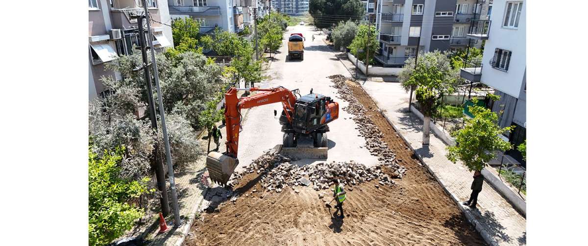 BAŞKAN ÇERÇİOĞLU EFELER’İN YOLLARINI YENİLEMEYİ SÜRDÜRÜYOR