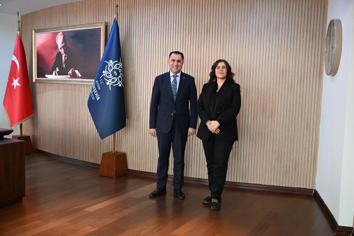 BAŞKAN &Ccedil;ER&Ccedil;İOĞLU&rsquo;NA AİLE VE SOSYAL HİZMETLER İL M&Uuml;D&Uuml;R&Uuml; T&Uuml;RKOĞLU&rsquo;NDAN ZİYARET