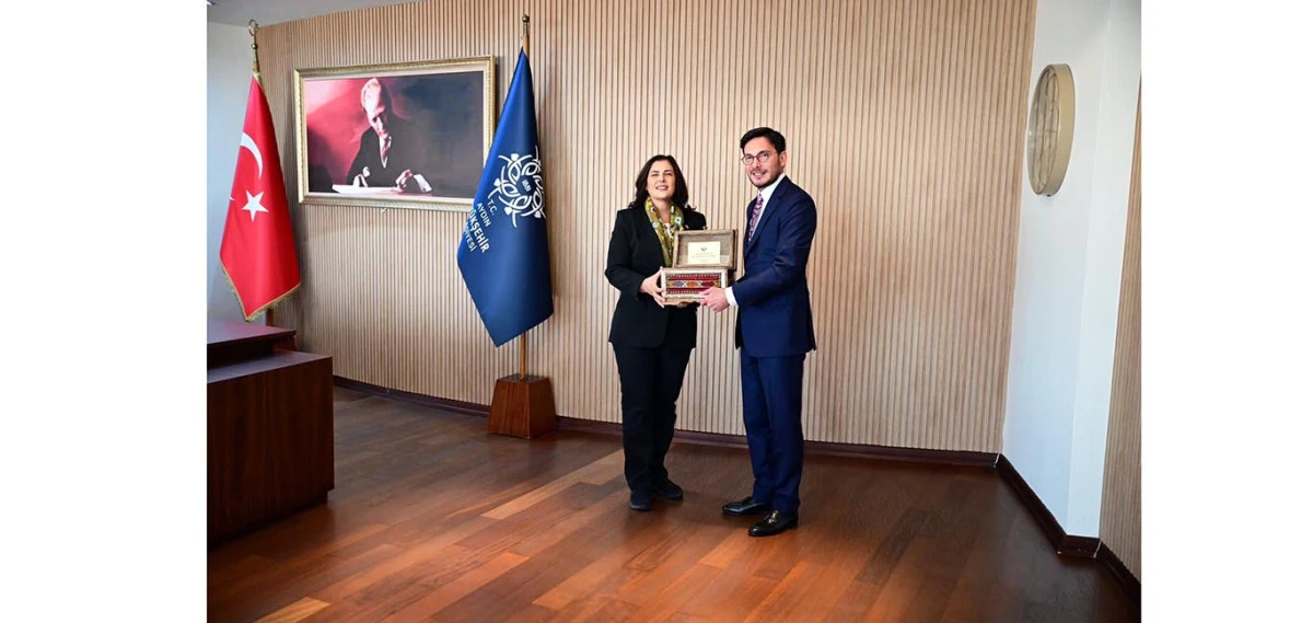 BAŞKAN &Ccedil;ER&Ccedil;İOĞLU&rsquo;NA TOKAT BELEDİYE BAŞKANI YAZICIOĞLU&rsquo;NDAN ZİYARET