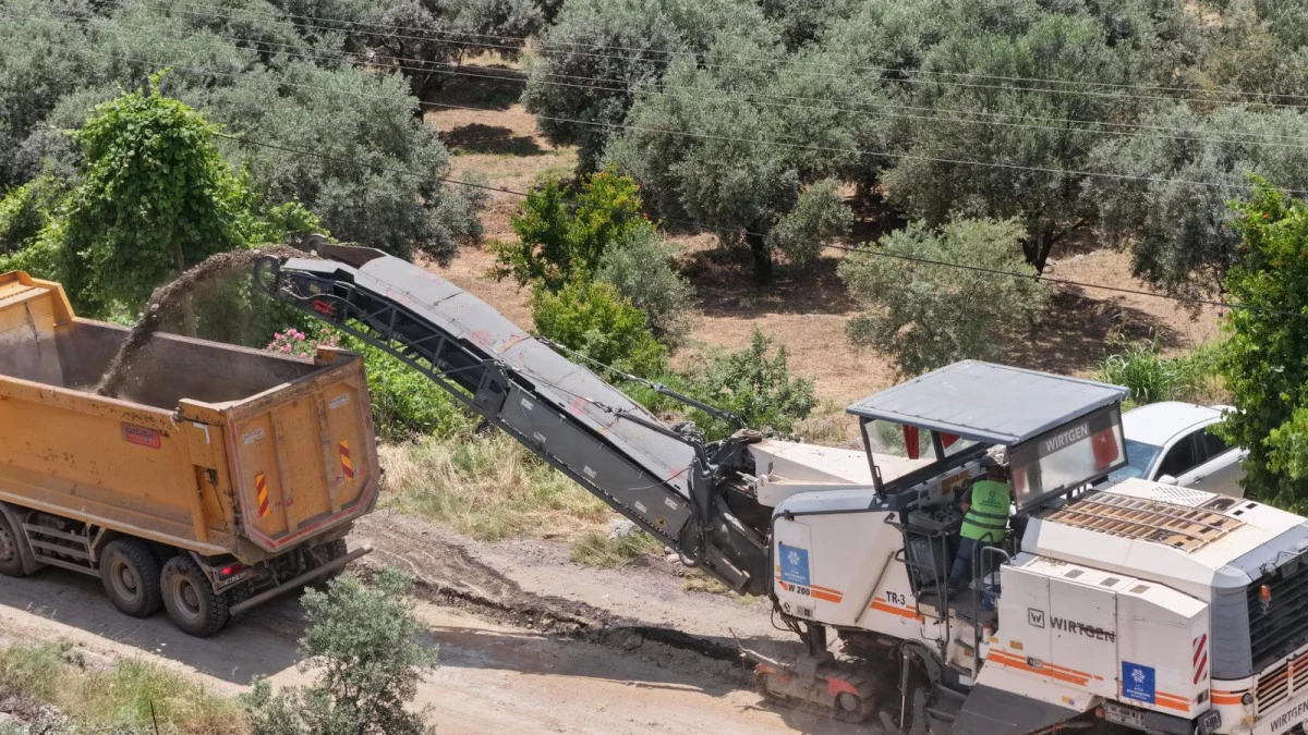 BAŞKAN &Ccedil;ER&Ccedil;İOĞLU&rsquo;NDAN KUYUCAK&rsquo;TA YOL YENİLEME &Ccedil;ALIŞMASI