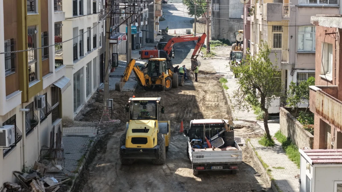 BAŞKAN &Ccedil;ER&Ccedil;İOĞLU&rsquo;NDAN S&Ouml;KE&rsquo;DE YOL YENİLEME &Ccedil;ALIŞMASI