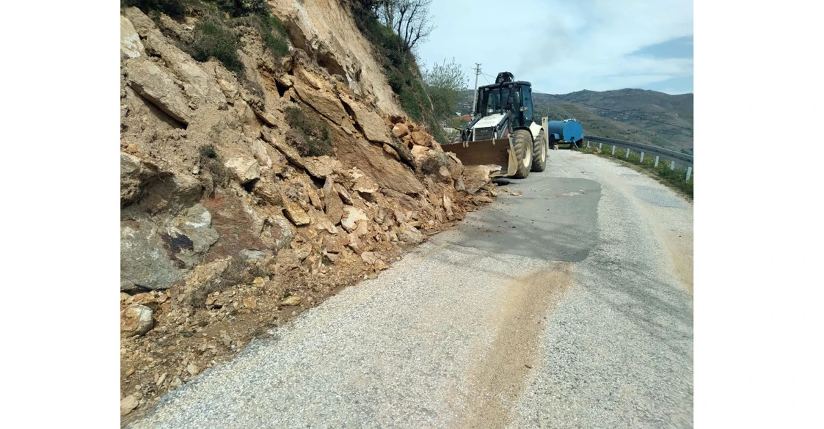 BAŞKAN &Ccedil;ER&Ccedil;İOĞLU&rsquo;NUN AYDIN&rsquo;IN ULAŞIM AĞINI G&Uuml;&Ccedil;LENDİREN &Ccedil;ALIŞMALARI S&Uuml;R&Uuml;YOR