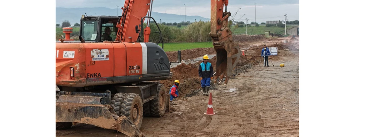 BAŞKAN &Ccedil;ER&Ccedil;İOĞLU&rsquo;NUN &Ccedil;ALIŞMALARI İLE EFELER&rsquo;İN ALTYAPISI G&Uuml;&Ccedil;LENİYOR
