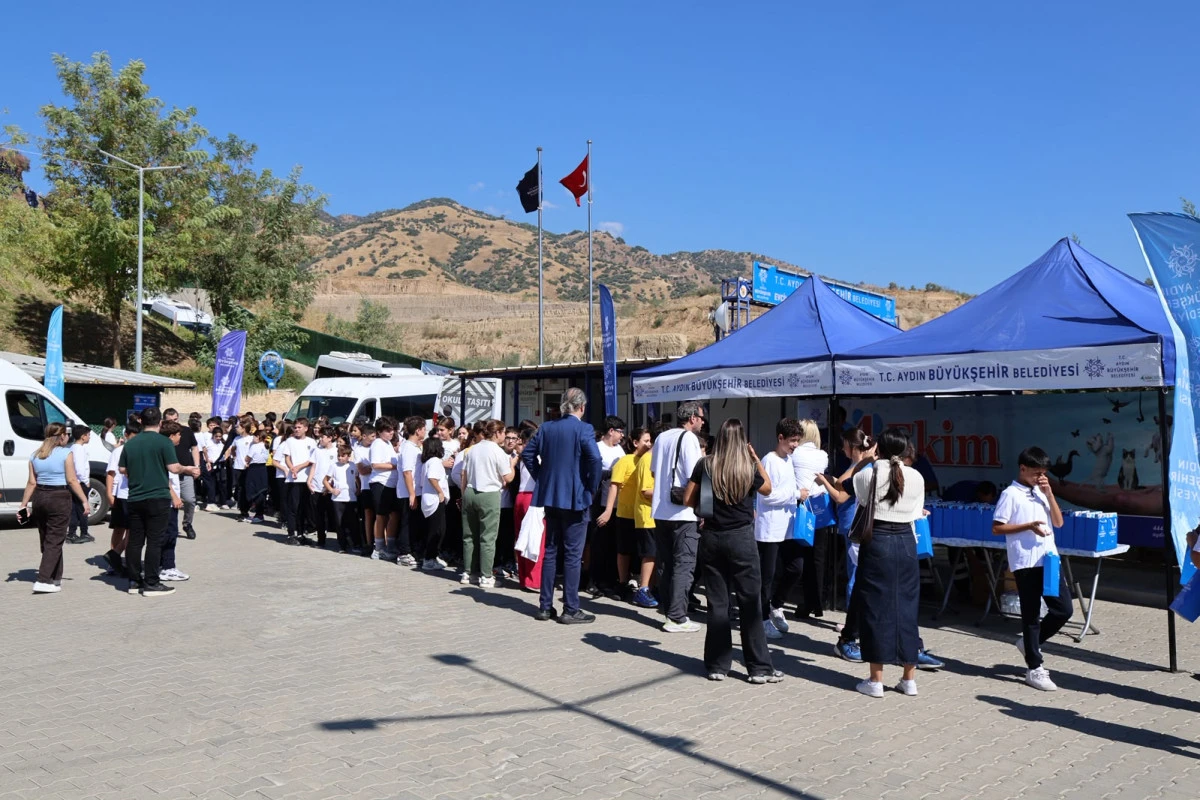 BAŞKAN &Ccedil;ER&Ccedil;İOĞLU&rsquo;NUN &Ouml;NC&Uuml;L&Uuml;Ğ&Uuml;NDE İLK DERSİN KONUSU &ldquo;HAYVAN SEVGİSİ&rdquo;