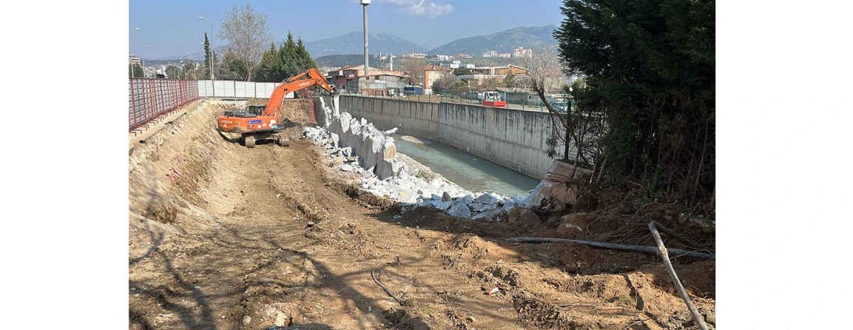 BAŞKAN &Ccedil;ER&Ccedil;İOĞLU&rsquo;NUN YATIRIM VE &Ccedil;ALIŞMALARI İLE AYDIN&rsquo;IN T&Uuml;M İL&Ccedil;ELERİNDE  ULAŞIM ALTYAPISI G&Uuml;&Ccedil;LENİYOR
