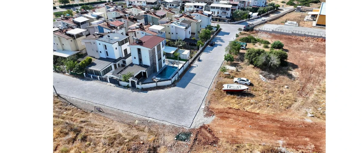 BAŞKAN GEN&Ccedil;AY EFELER MAHALLESİ'Nİ MODERN BİR G&Ouml;R&Uuml;N&Uuml;ME KAVUŞTURUYOR