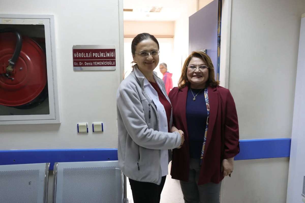 BAŞKAN GENÇAY’DAN SAĞLIK ÇALIŞANLARINA JEST