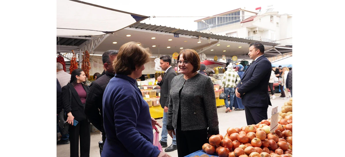BAŞKAN HATİCE GEN&Ccedil;AY&rsquo;DAN, PAZAR ESNAFINA BAYRAM &Ouml;NCESİ ZİYARET