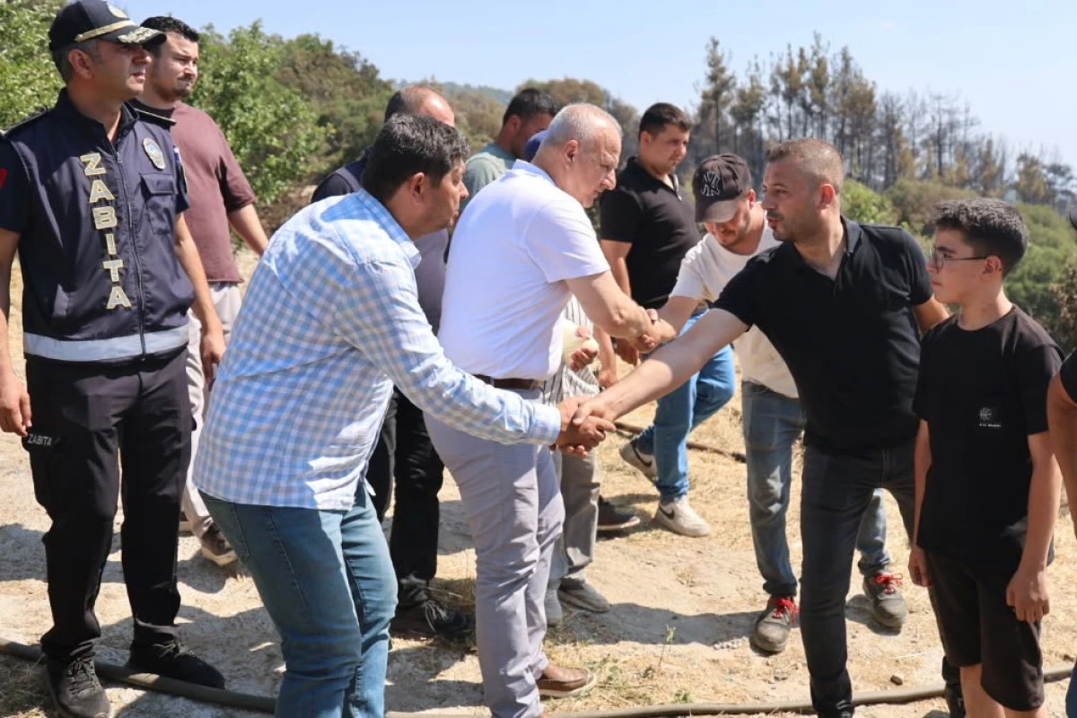 Başkan Mehmet Kıvrak Yangın B&ouml;lgesinde: &ldquo;Hemşehrilerimizi Asla Yalnız Bırakmayacağız&rdquo;
