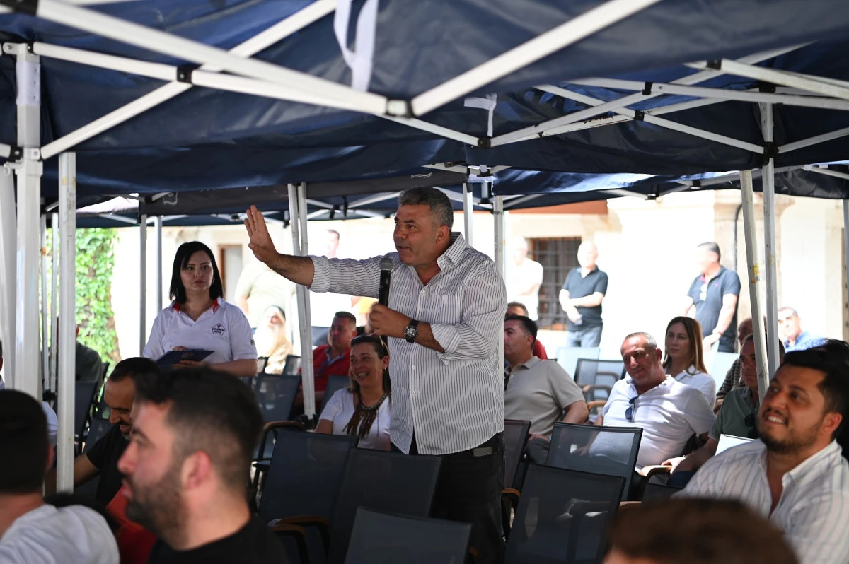 BAŞKAN ÖMER GÜNEL ÇARŞI ESNAFI İLE BULUŞTU