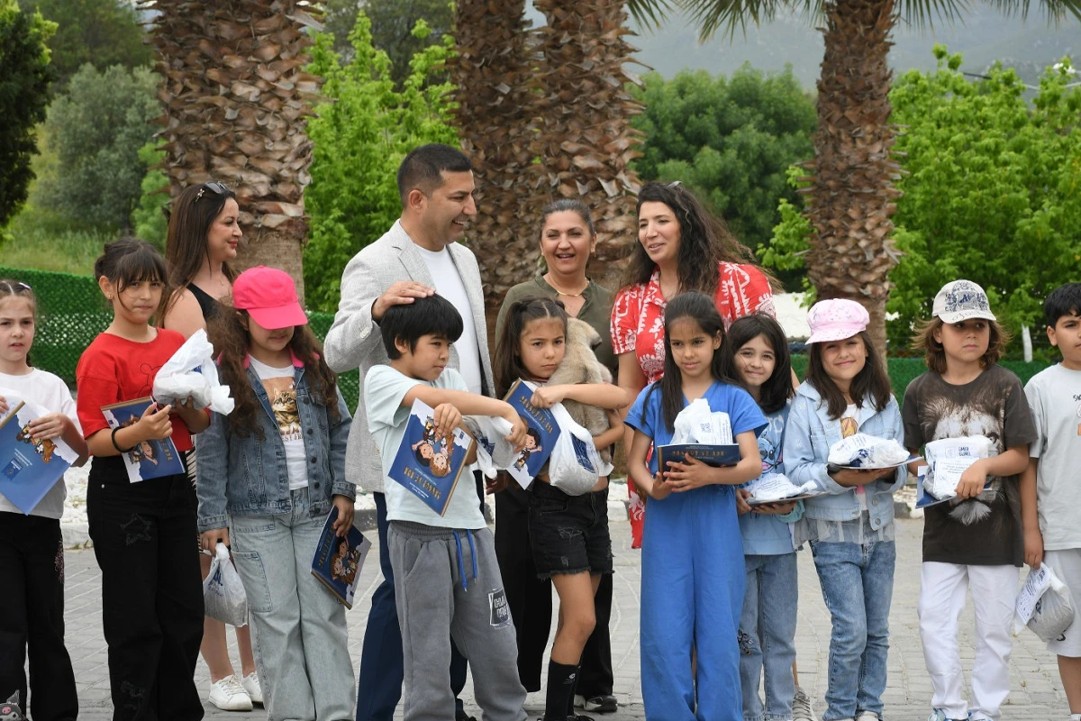 BAŞKAN ÖMER GÜNEL KÜÇÜK HEMŞEHRİLERİ İLE BİRLİKTE CAN DOSTLARI ZİYARET ETTİ