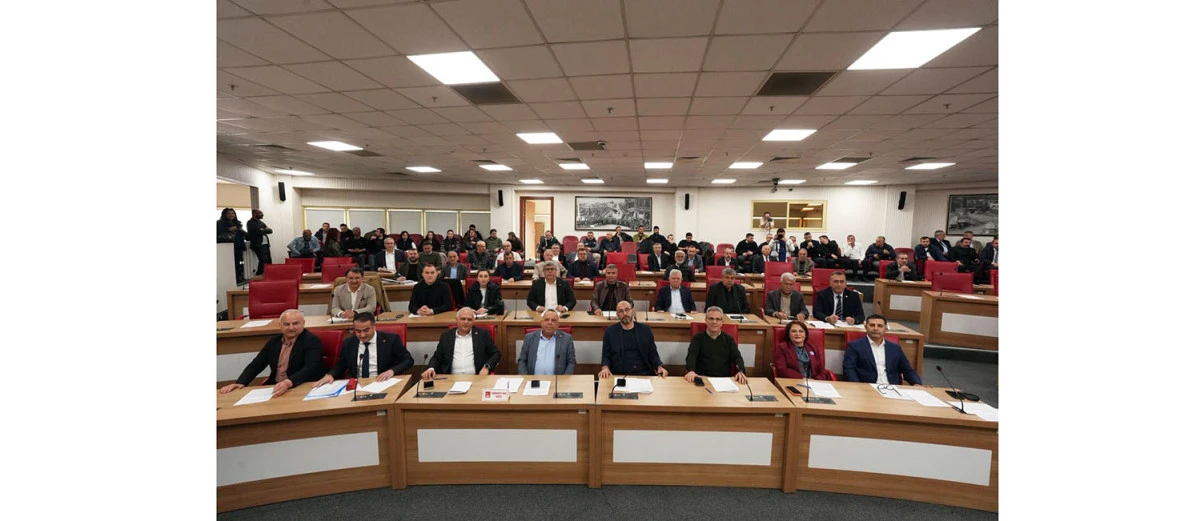 BAŞKAN &Ouml;MER G&Uuml;NEL&rsquo;DEN B&Uuml;Y&Uuml;KŞEHİR&rsquo;E NET MESAJ: &ldquo;HİZMETE DEĞİL, AYDIN HALKININ BOR&Ccedil;LANDIRILMASINA KARŞIYIZ&rdquo;