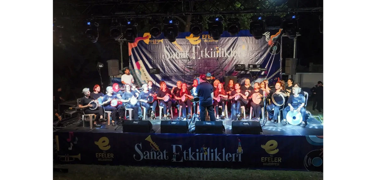 BAŞKAN YETİŞKİN&rsquo;DEN EFELER&rsquo;DE CUMHURİYET BAYRAMI Ş&Ouml;LENİ