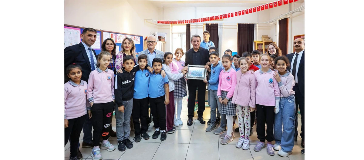 BAŞKAN YETİŞKİN’DEN ÖĞRETMENLER GÜNÜ’NDE ANLAMLI ZİYARET