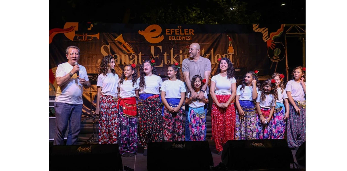 BAŞKAN YETİŞKİN&rsquo;LE VATANDAŞLAR SANATA DOYDU