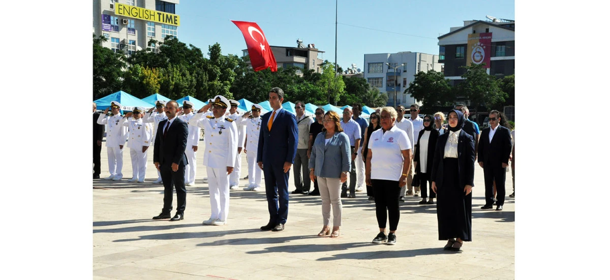 DENİZCİLİK VE KABOTAJ BAYRAMI DİDİM'DE ÇELENK SUNUM TÖRENİYLE BAŞLADI