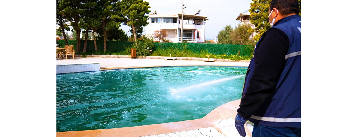 DİDİM BELEDİYESİ, SİNEKLE M&Uuml;CADELEYİ YIL BOYUNCA S&Uuml;RD&Uuml;R&Uuml;YOR