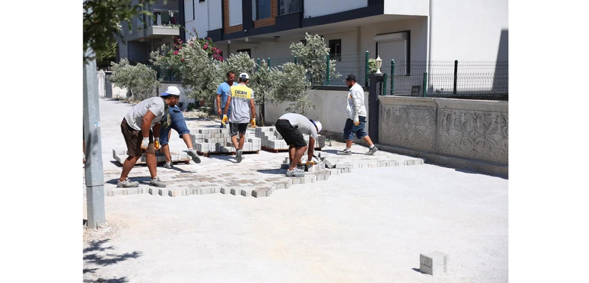 DİDİM BELEDİYESİ&rsquo;NDEN EFELER MAHALLESİ&rsquo;NDE ULAŞIMI G&Uuml;&Ccedil;LENDİREN &Ccedil;ALIŞMA