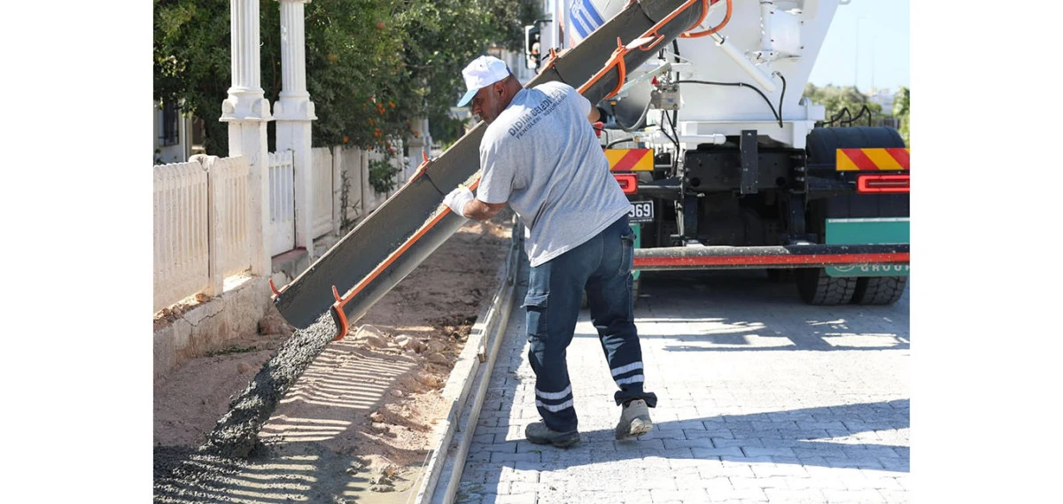 DİDİM BELEDİYESİ'NİN YENİ BETON MİKSERİ G&Ouml;REV BAŞINDA 