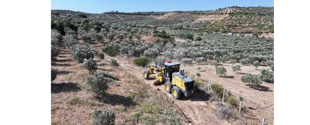 DİDİM GENELİNDE S&Uuml;RD&Uuml;R&Uuml;LEN YOL &Ccedil;ALIŞMALARI KAPSAMINDA  REFORM YOLLARINDA D&Uuml;ZENLEME YAPILIYOR
