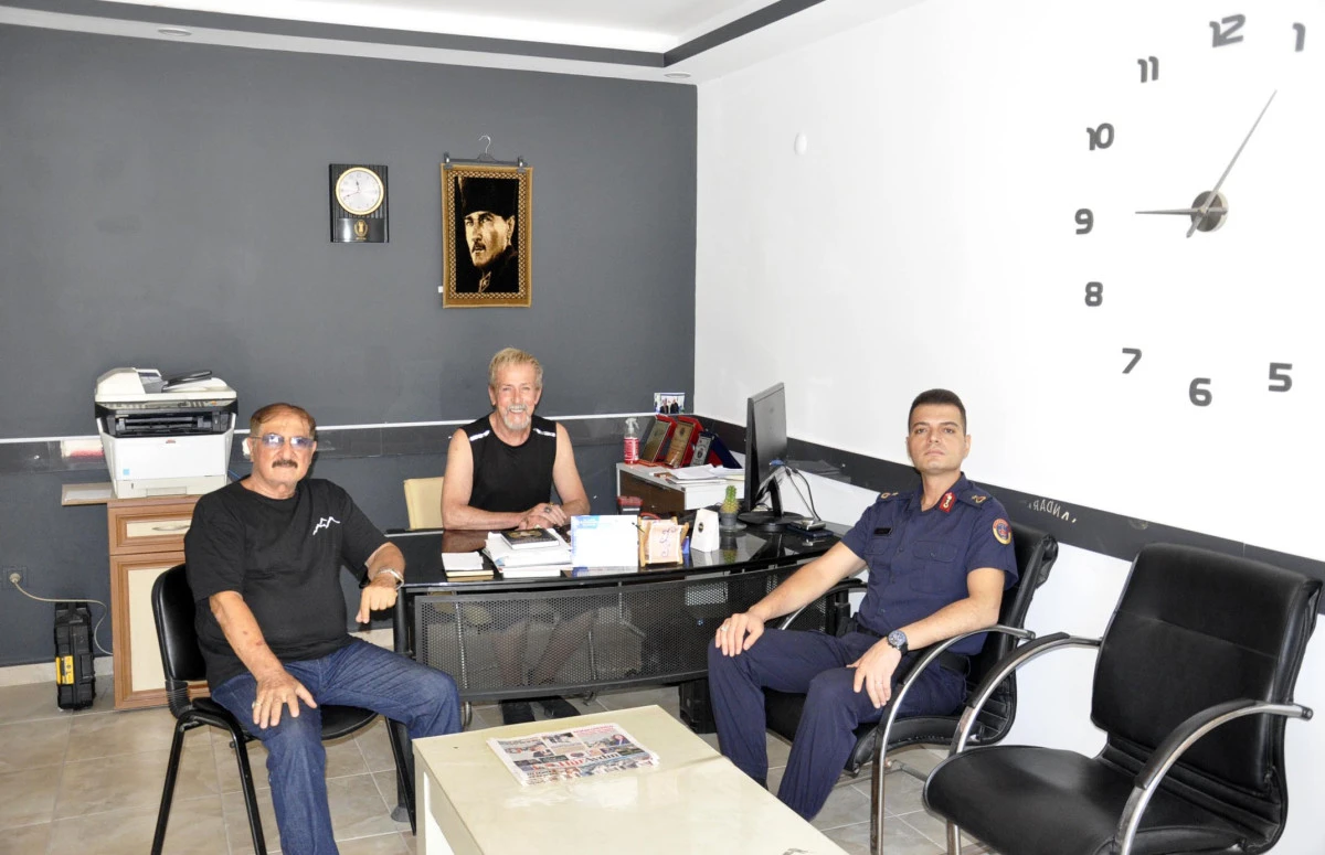 DİDİM İL&Ccedil;E JANDARMA KOMUTANI BİNBAŞI SOLAK&rsquo;TAN  GAZETEMİZ H&Uuml;RAYDIN&rsquo;A İADE-İ ZİYARET
