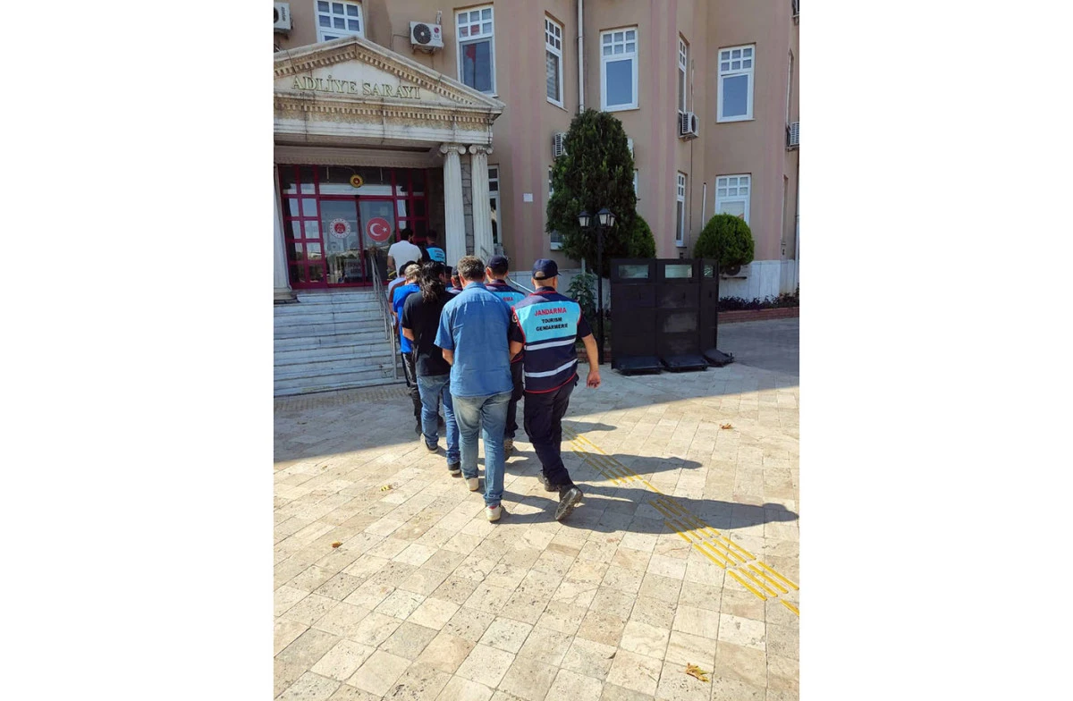 DİDİM JANDARMADAN TARİHİ ESER KAÇAKÇILARINA BASKIN