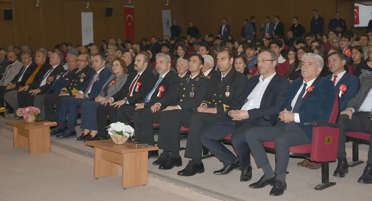 Didim&rsquo;de İstiklal Marşı&rsquo;nın kabul&uuml; t&ouml;renle anıldı