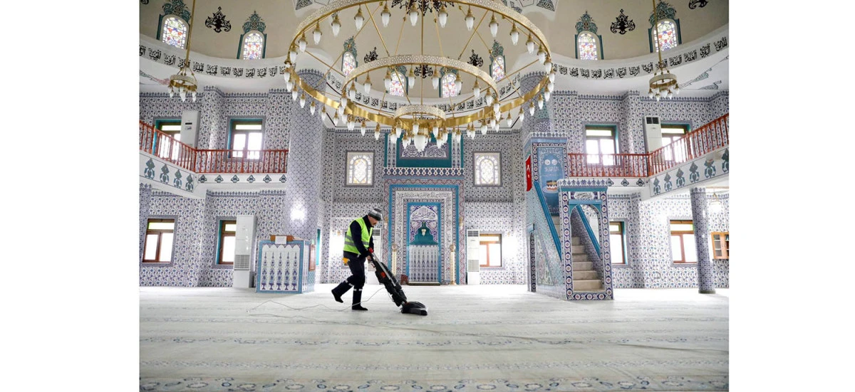 DİDİM&rsquo;DEKİ CAMİLERDE RAMAZAN &Ouml;NCESİ TEMİZLİK &Ccedil;ALIŞMALARI YOĞUNLAŞTIRILDI