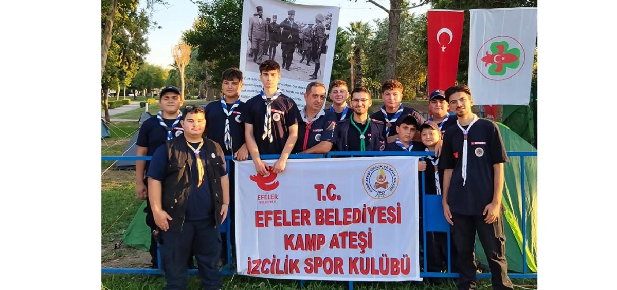 EFELER BELEDİYESİ İZCİLERİ 9 EYL&Uuml;L İZMİR&rsquo;İN KURTULUŞU ETKİNLİKLERİNDE SAHADA