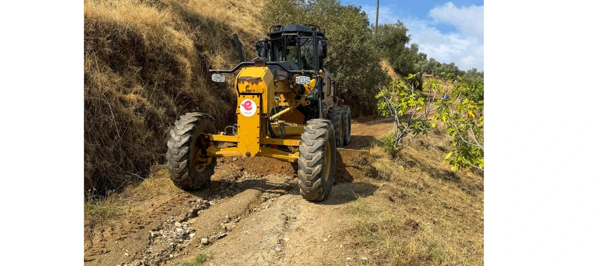 EFELER BELEDİYESİ&rsquo;NDEN KAPANAN YOLLARA HIZLI M&Uuml;DAHALE