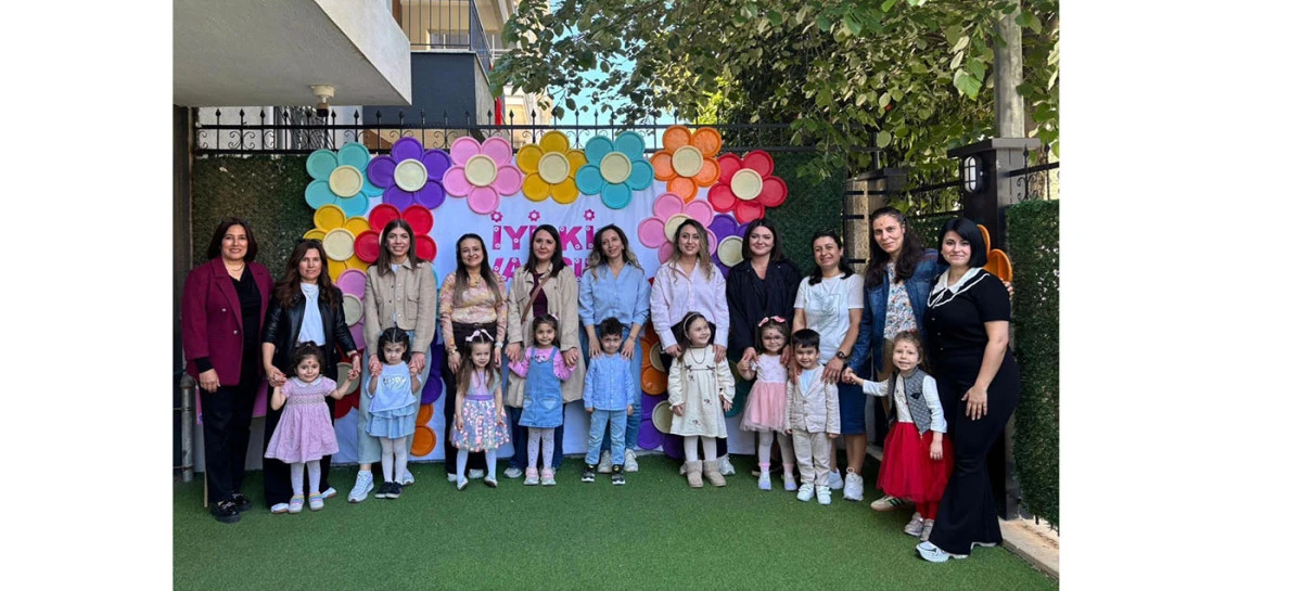 EFELER BELEDİYESİ&rsquo;NİN MİNİKLERİ ANNELER G&Uuml;N&Uuml;&rsquo;N&Uuml; KUTLADI