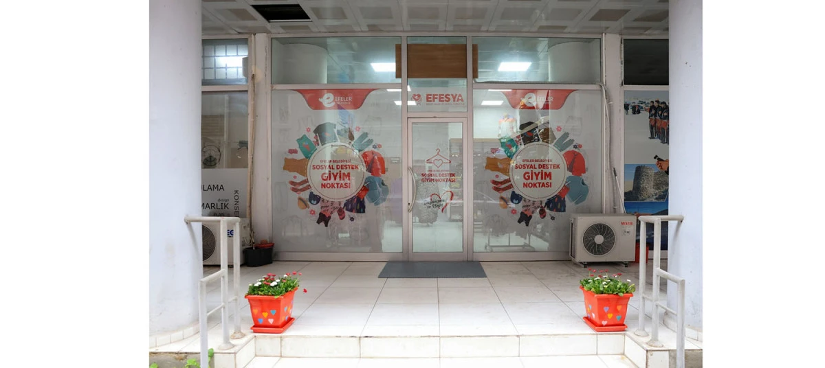 EFELER&rsquo;DE DAYANIŞMA İLMEK İLMEK İŞLENİYOR: SOSYAL DESTEK GİYİM NOKTASI  2 HAFTADA 80 HANEYE ULAŞTI