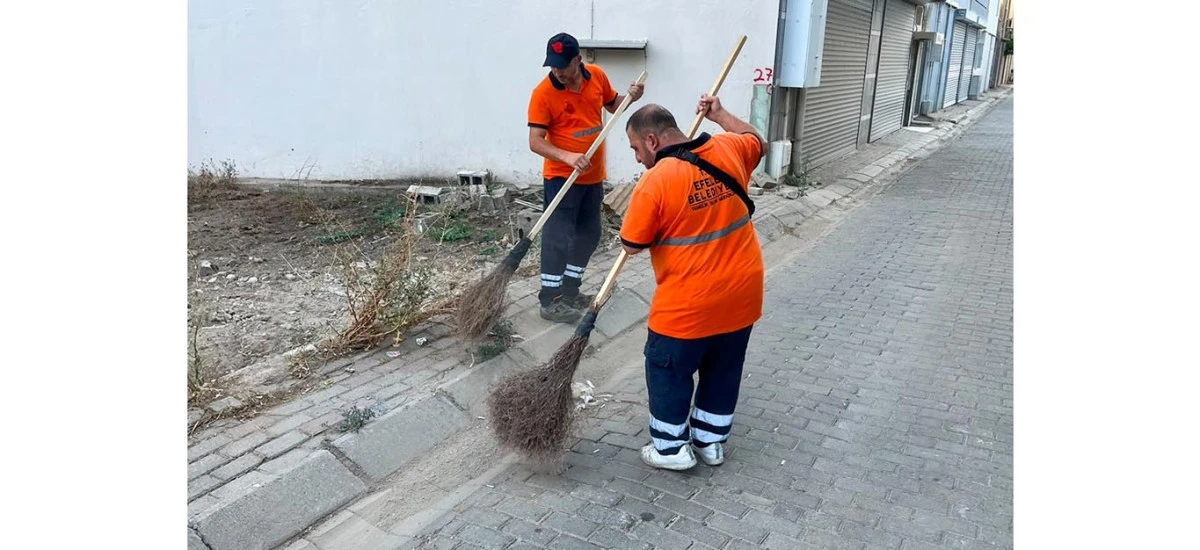 EFELER&rsquo;DE TEMİZLİK &Ccedil;ALIŞMALARI MAHALLE MAHALLE S&Uuml;R&Uuml;YOR