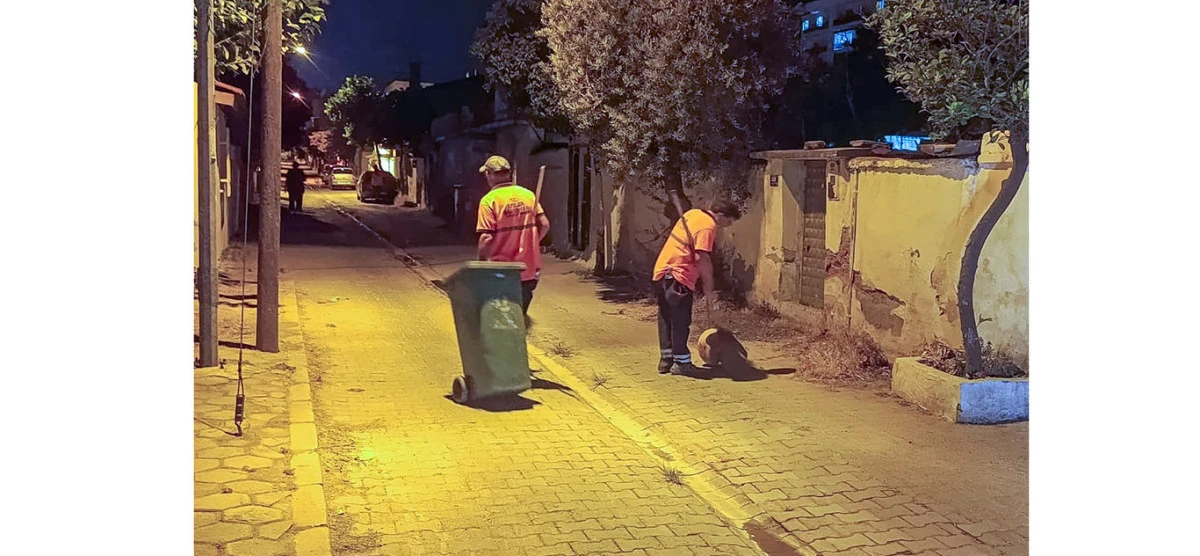 EFELER'DE TEMİZLİK SEFERBERLİĞİ: MAHALLELER K&Ouml;ŞE BUCAK TEMİZLENİYOR