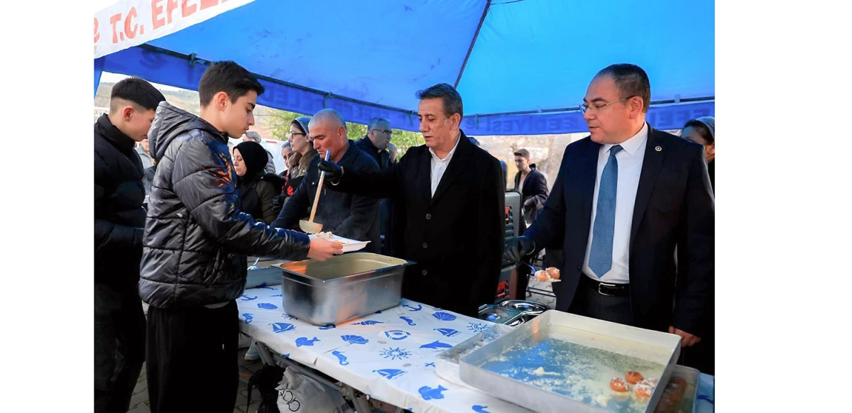 EFELER&rsquo;İN İLK İFTAR SOFRASI ALANLI MAHALLESİ&rsquo;NDE KURULDU