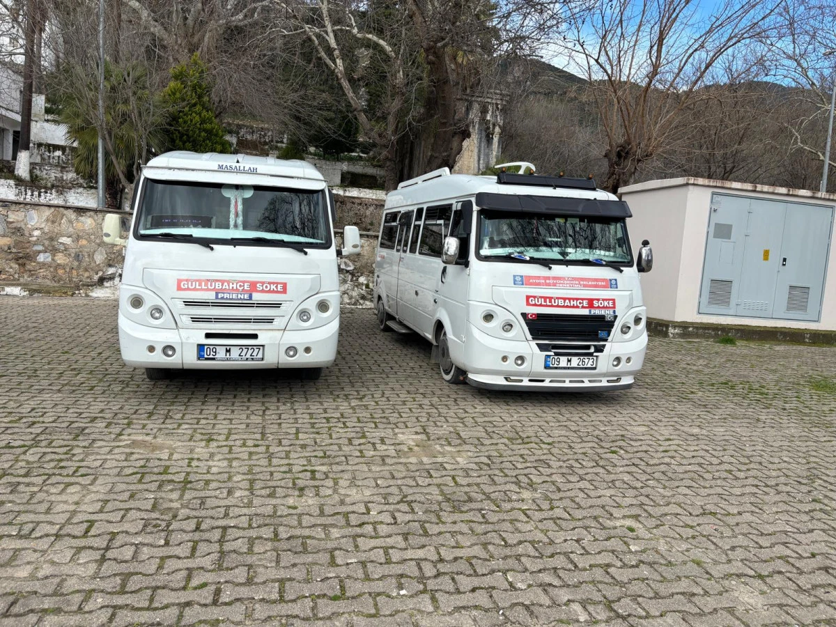 G&uuml;ll&uuml;bah&ccedil;e minib&uuml;slerinden festivale &ouml;zel ulaşım d&uuml;zenlemesi