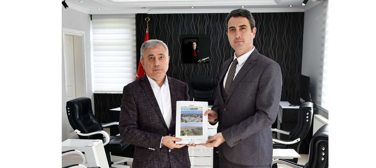 KAYMAKAM KURUCA'YA RAPOR TAKDİMİ
