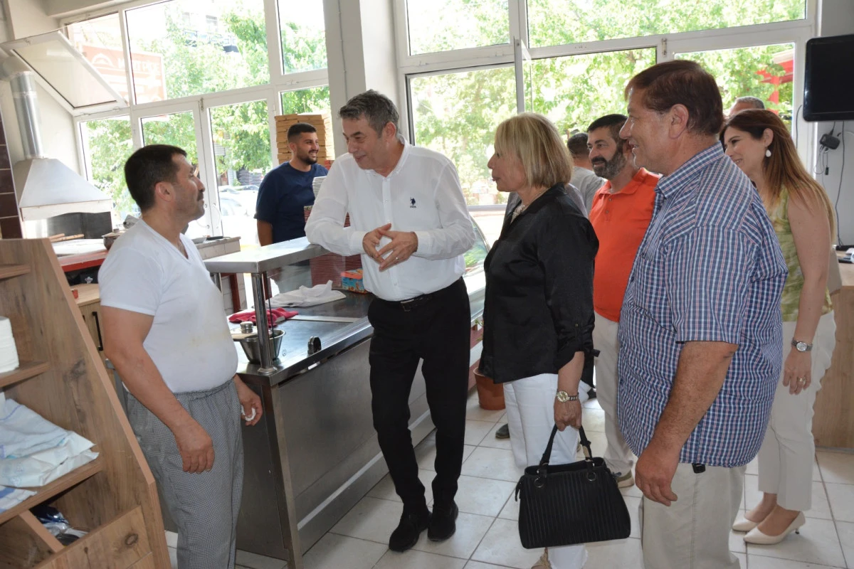 Kozalı, esnaf ve sanatkârlara seslendi: “Bir ömür hizmete adadım, aynı aşkla yola devam”