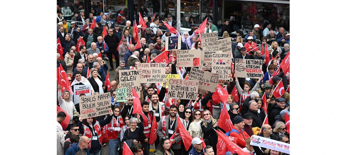 &ldquo;KUŞADASI AYAĞA KALKTI: &Ouml;MER G&Uuml;NEL&rsquo;E B&Uuml;Y&Uuml;K DESTEK&rdquo;