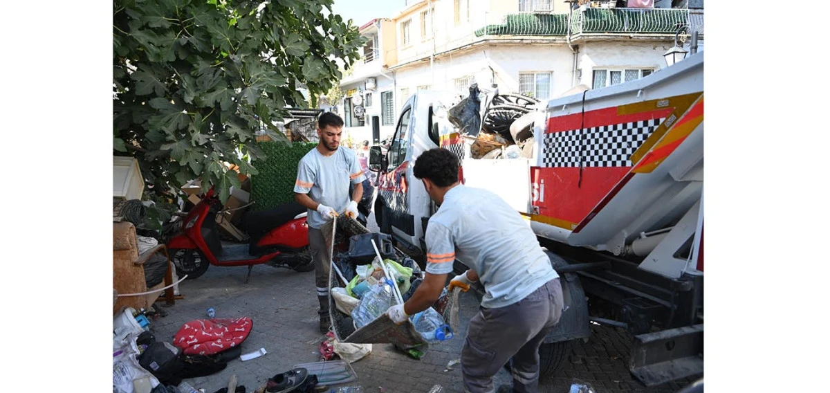 KUŞADASI BELEDİYESİ &Ccedil;EVREYİ KİRLETENLERE G&Ouml;Z A&Ccedil;TIRMIYOR 
