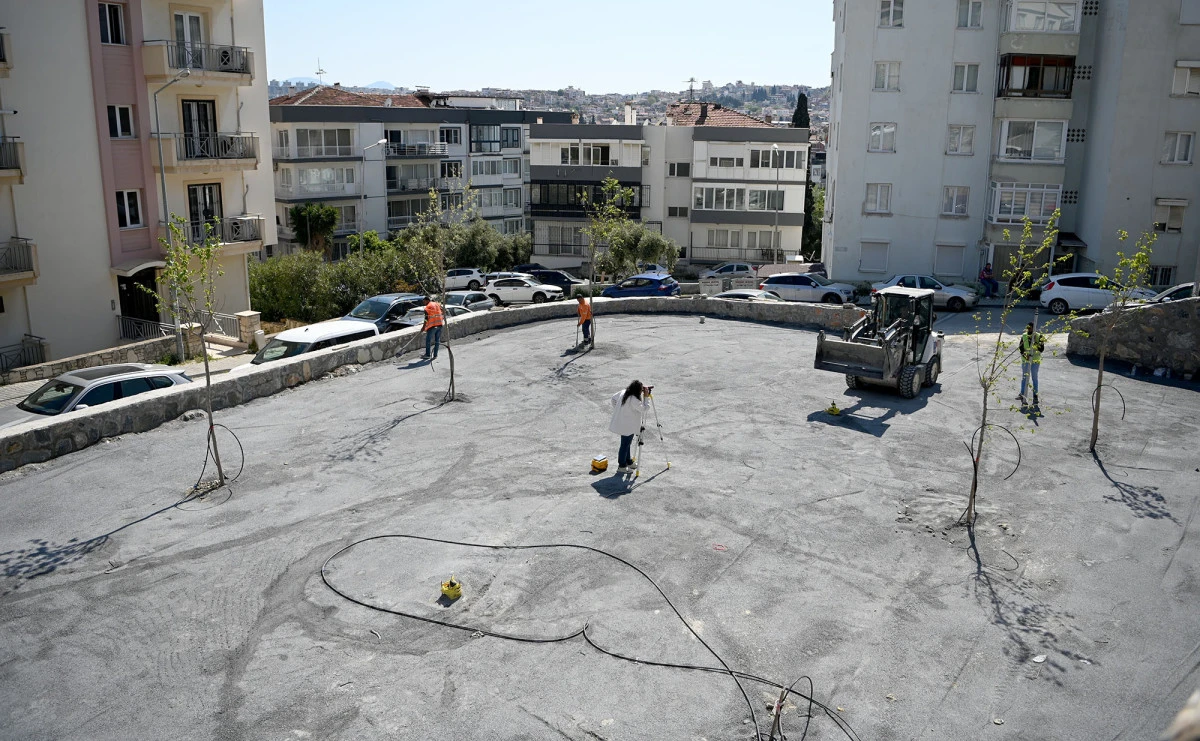 KUŞADASI BELEDİYESİ T&Uuml;RKMEN MAHALLESİ&rsquo;NE YENİ BİR PARK DAHA KAZANDIRIYOR