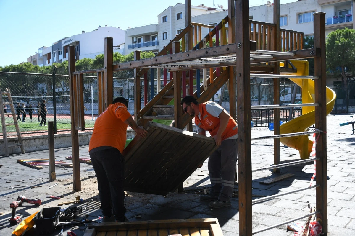 KUŞADASI BELEDİYESİ&rsquo;NDEN &Ccedil;OCUKLAR İ&Ccedil;İN G&Uuml;VENLİ OYUN ALANLARI