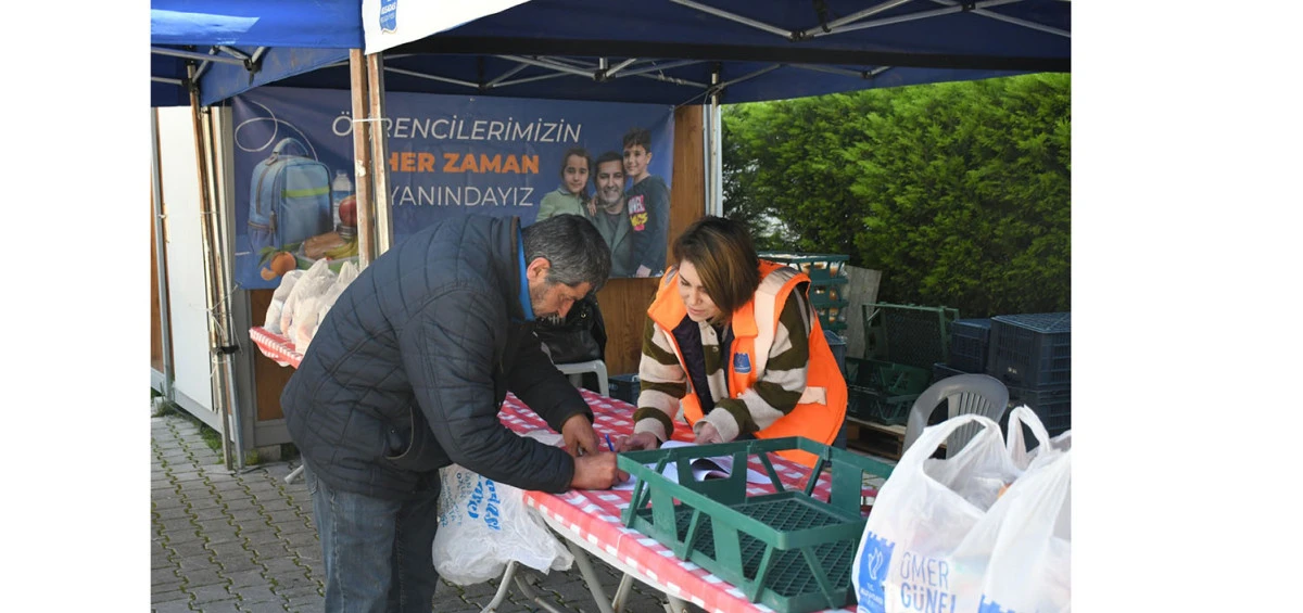 KUŞADASI BELEDİYESİ&rsquo;NİN BESLENME &Ccedil;ANTASI PROJESİ KARARLILIKLA S&Uuml;R&Uuml;YOR