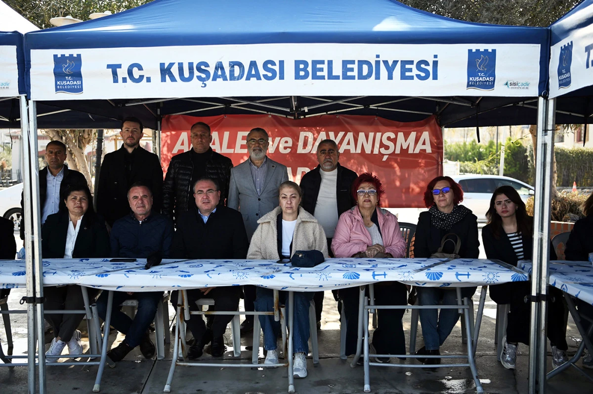 KUŞADASI&rsquo;NDA BAŞKAN &Ouml;MER G&Uuml;NEL İ&Ccedil;İN &lsquo;DEMOKRASİ N&Ouml;BETİ&rsquo; BAŞLADI